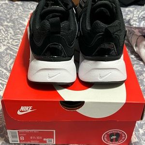 Womens Nike Ryz 365 2